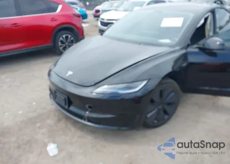 2024 Tesla Model 3 Long Range Dual Motor All-Wheel Drive/Rear-Wheel Drive z USA, uszkodzony, nr VIN 5YJ3E1EA7RF749592